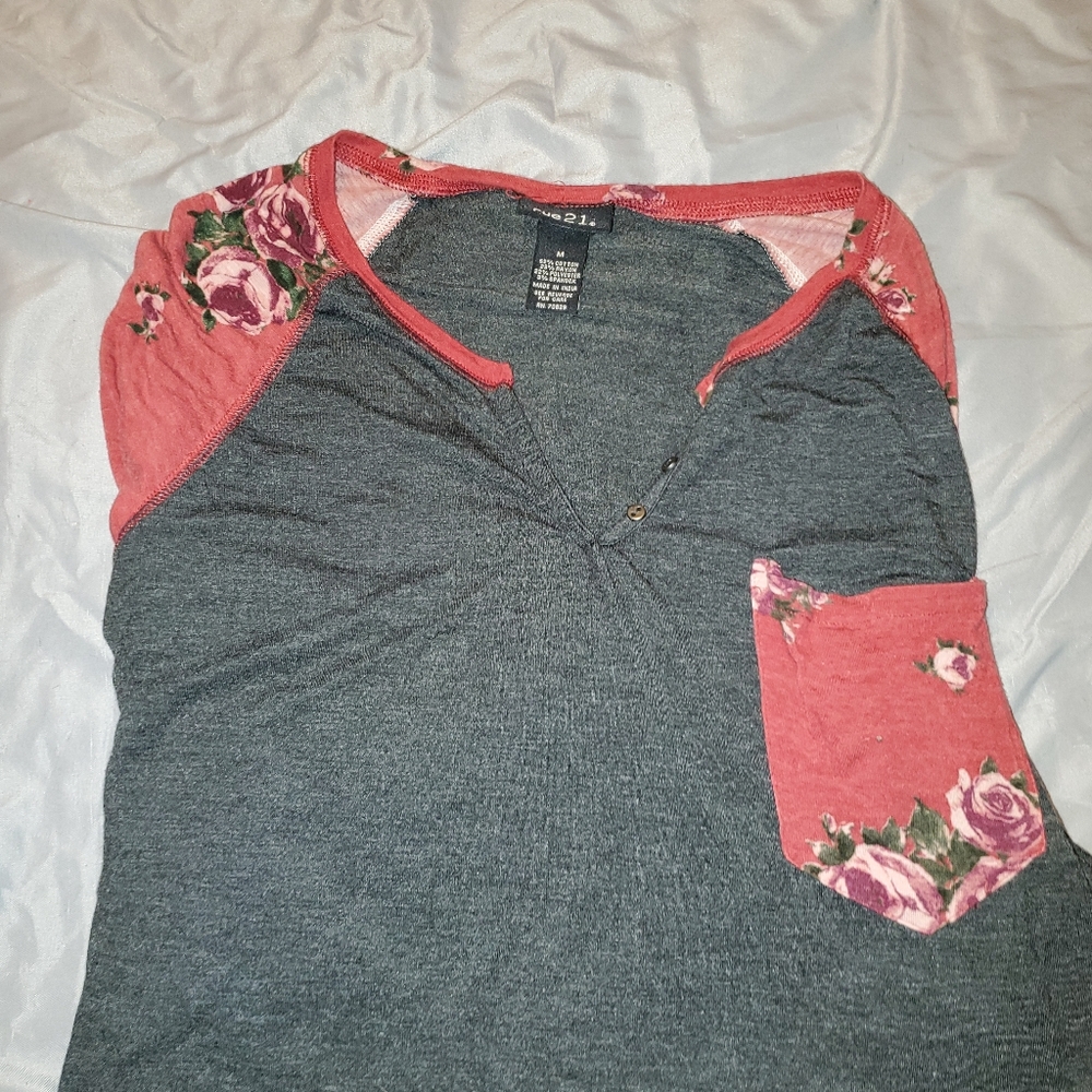 Rue21 half sleeve